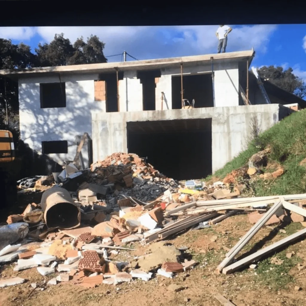 Cabinet architecte expertise bâtiments Paris - construction maison à étage avec piscine
